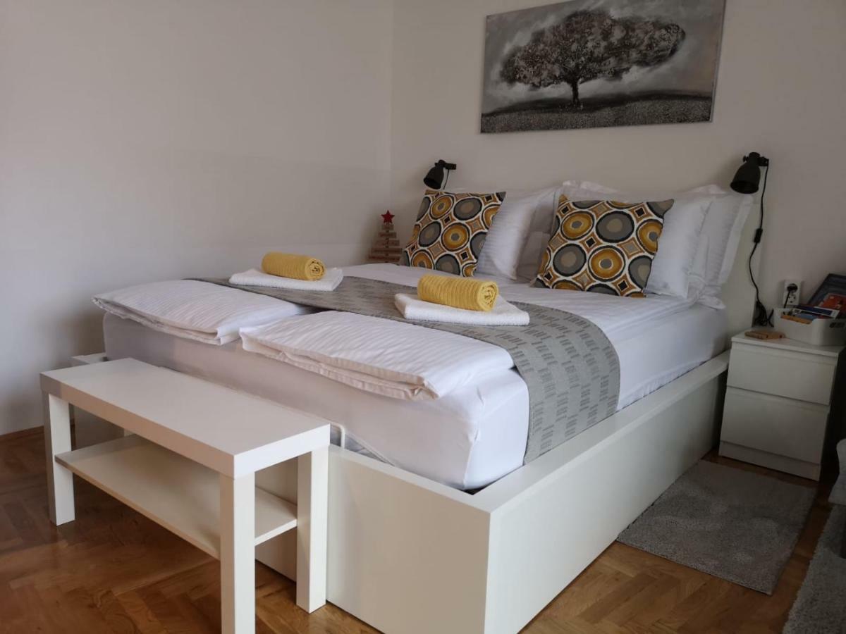 Studio Apartman Comodo Zagreb Buitenkant foto